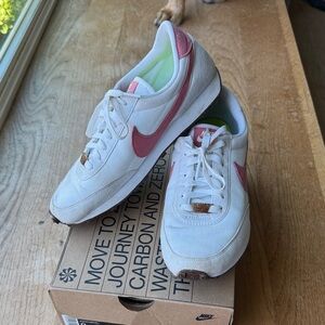 Nike Women's DBreak White and Pink Sneakers